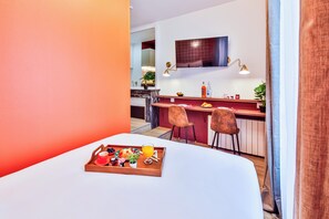 Daily continental breakfast for a fee - WS - Opéra - Malesherbes (Paris)