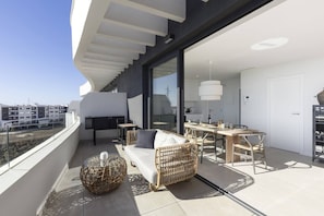 Outdoor dining - Higuerón Skyline Suite (La Capellania)