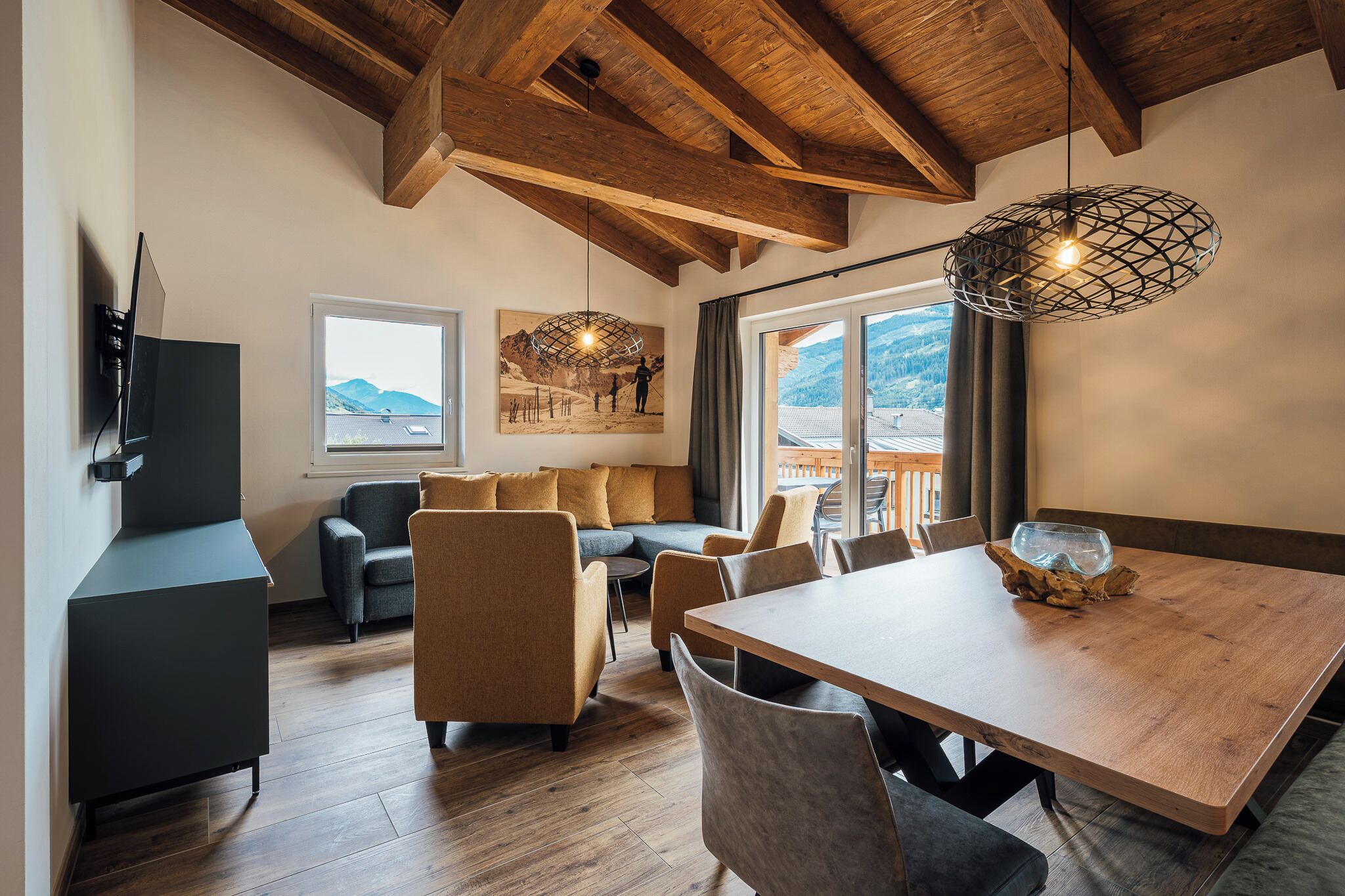 Appartement, 4 chambres | Coin séjour