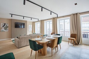 Apartment | Interior - Sublime New Flat 2 Bdr Beaubourg/le Marais (Paris)