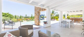 Villa Irene Super Deluxe avec une superbe piscine privée