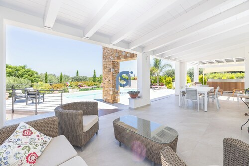 Villa Irene super deluxe, for a relaxing vacation