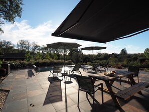 Outdoor dining - Exceptional stay in Périgord : Tobacco drying house, Heated swimming pool (Marnac)