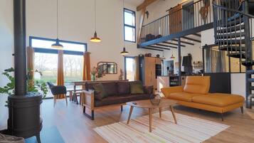 TV connectée, table de tennis de table