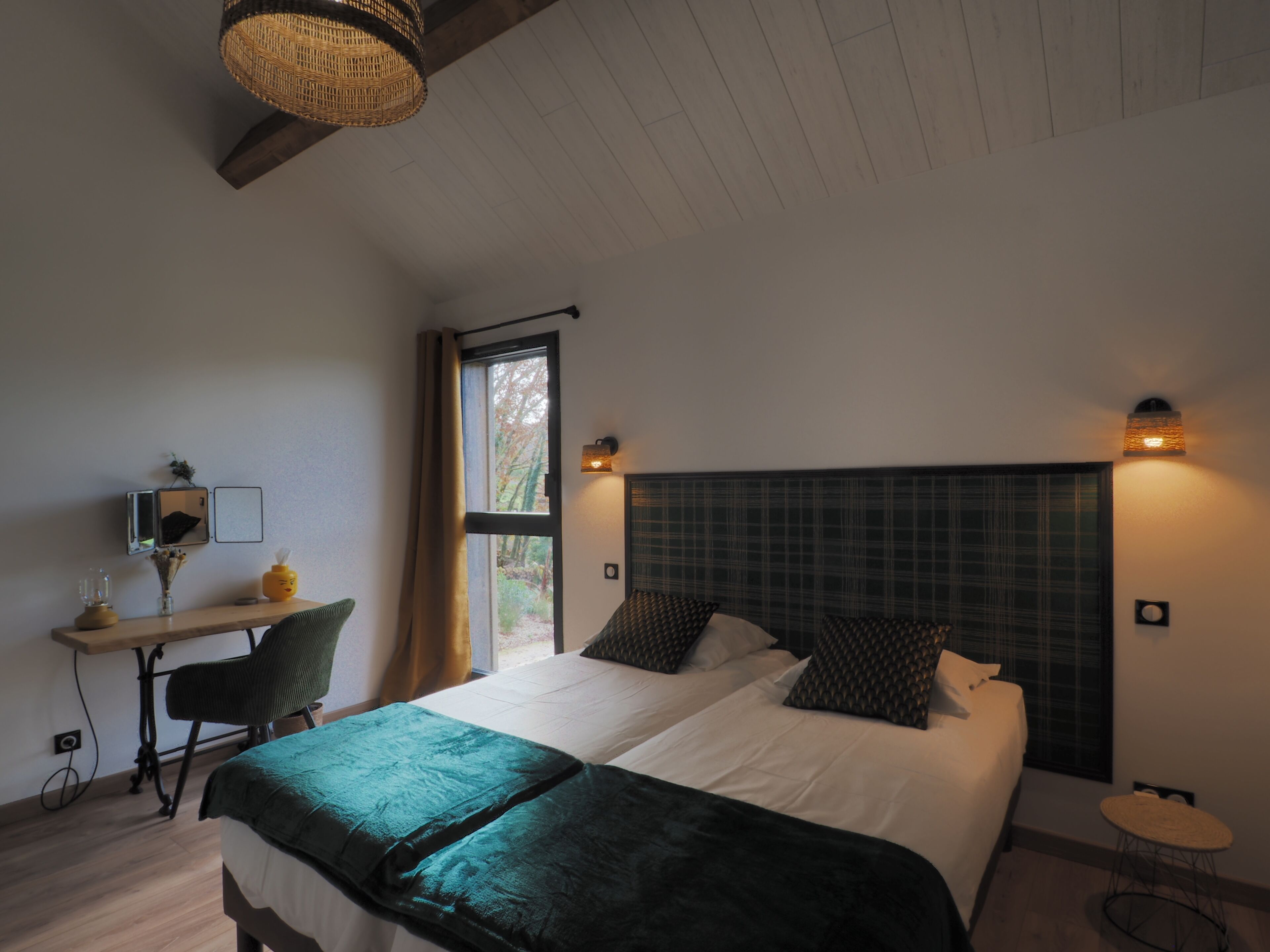 3 chambres, fer et planche à repasser, lit parapluie, Wi-Fi gratuit