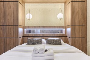 Apartment | Iron/ironing board, bed sheets - Magnificent New Studio Louvre Palais Royal (Paris)