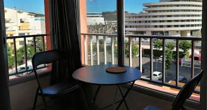 Studio apartment / Centre Port
