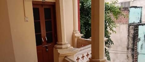 Executive Room | Balcony
