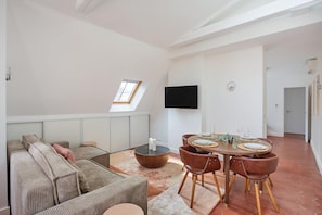 Apartment | Living area - Superb Flat Ave Montaigne With Eiffel Tower View (Paris)