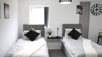 House | 3 bedrooms, iron/ironing board, free WiFi, bed sheets