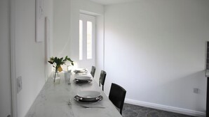 House | Tempat makan