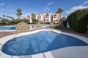 Pool - Corazon De Tarifa - Apartment In Atlanterra (, Cádiz)