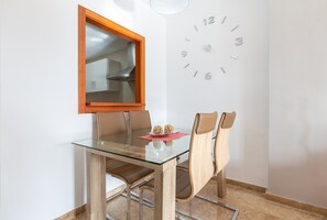 Dining - Casa Carmen - Apartment In Buenas Noches (Buenas Noches, Málaga)