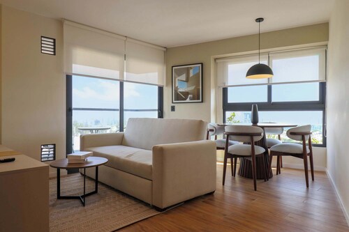 w* | Elegant 2BR with balcony in San Isidro