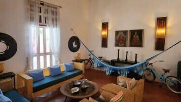 Televisión y oficina