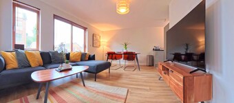 The Eastside Escape! Stunning 2 Bed Walk Anywhere