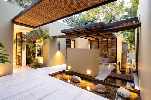 w* | Splendid 5BR Villa at Mesa de Yeguas