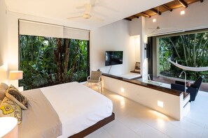 Bureau, fer et planche à repasser, Wi-Fi, draps fournis