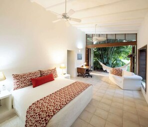 5 bedrooms, desk, iron/ironing board, WiFi