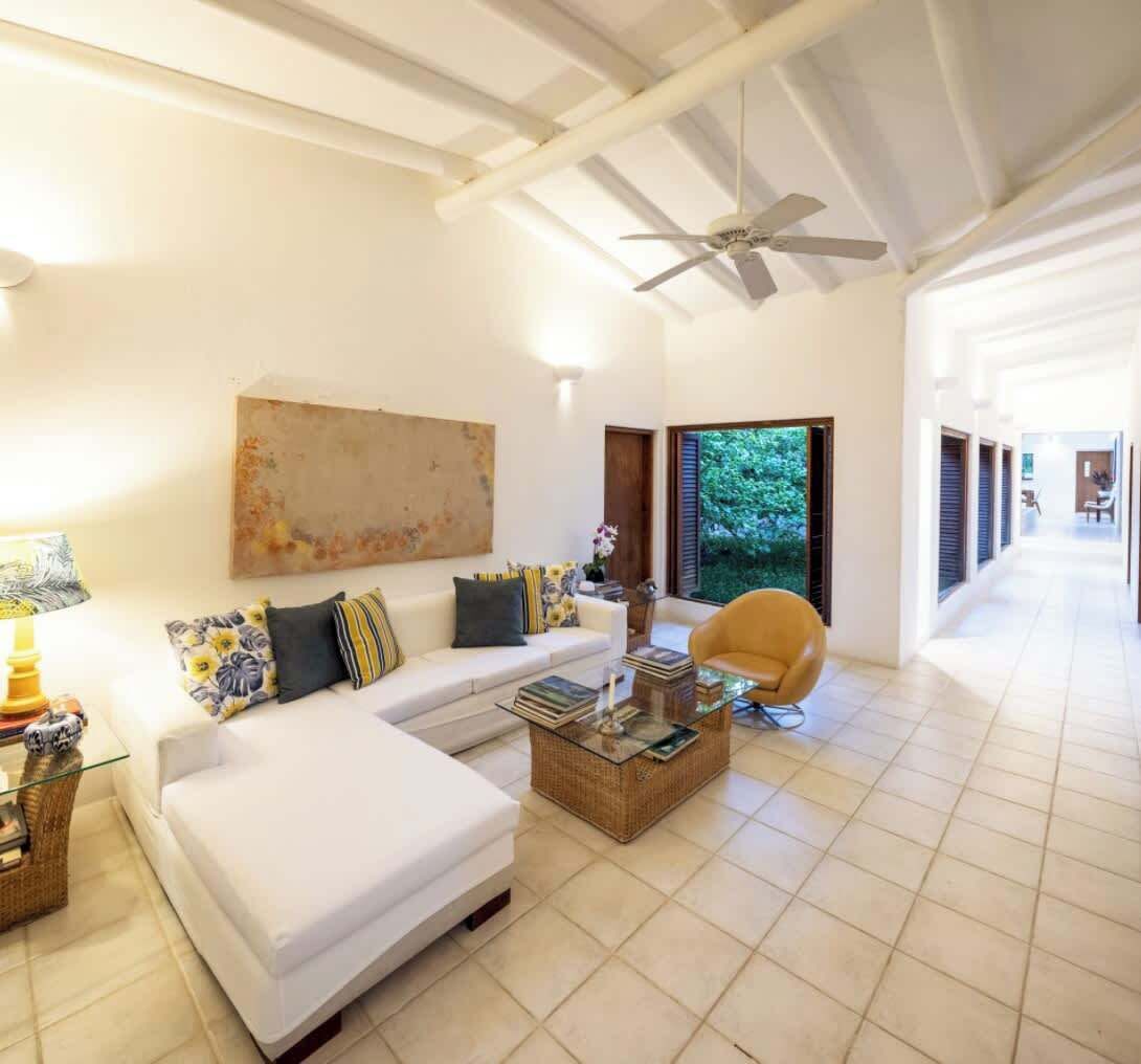 W* | Spacious 5br Villa At Mesa De Yeguas - Apulo