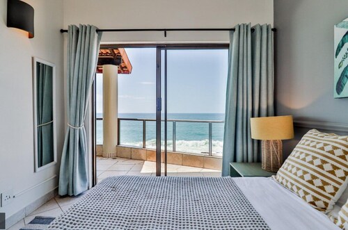 NEW-Beachfront cosy house, Dolphincoast, Tinley Manor w. AC    "4.92" at airbn 