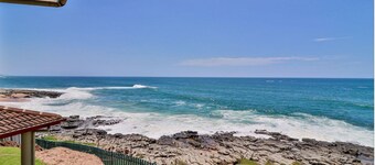 NEW-Beachfront cosy house, Dolphincoast, Tinley Manor w. AC    "4.92" at airbn 