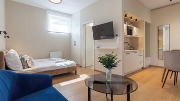 Laptop workspace, free WiFi, bed sheets
