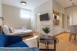 Studio – standard (Nemes Apartment The Petite) | 1 soverom, skrivebord for bærbar PC, wi-fi (inkludert) og sengetøy