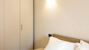 1 chambre, coffres-forts dans les chambres, bureau, Wi-Fi gratuit