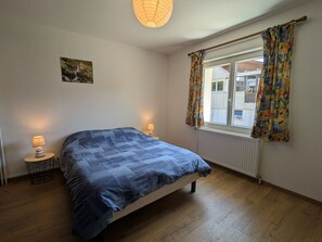 3 bedrooms, free WiFi, bed sheets