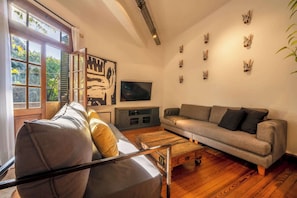 Télévision, espaces bureaux