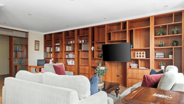 TV, offices