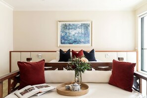 4 chambres, fer et planche à repasser, Wi-Fi, draps fournis