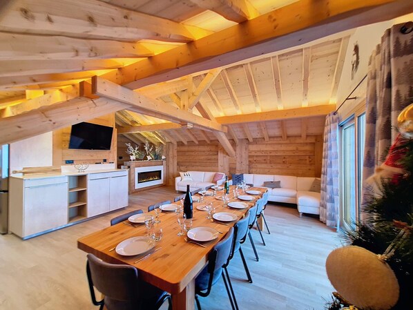 Dining - Luxury chalet 12 pers 50m from slopes with parking (La Toussuire)
