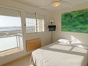 1 bedroom, iron/ironing board, free WiFi, bed sheets - Beautiful duplex front line to the Mediterranean (La Manga del Mar Menor)