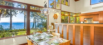 Puzzle Point Lodge in Poulsbo