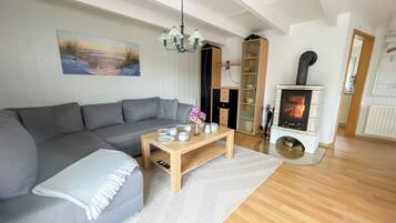 TV, peis og stereoanlegg