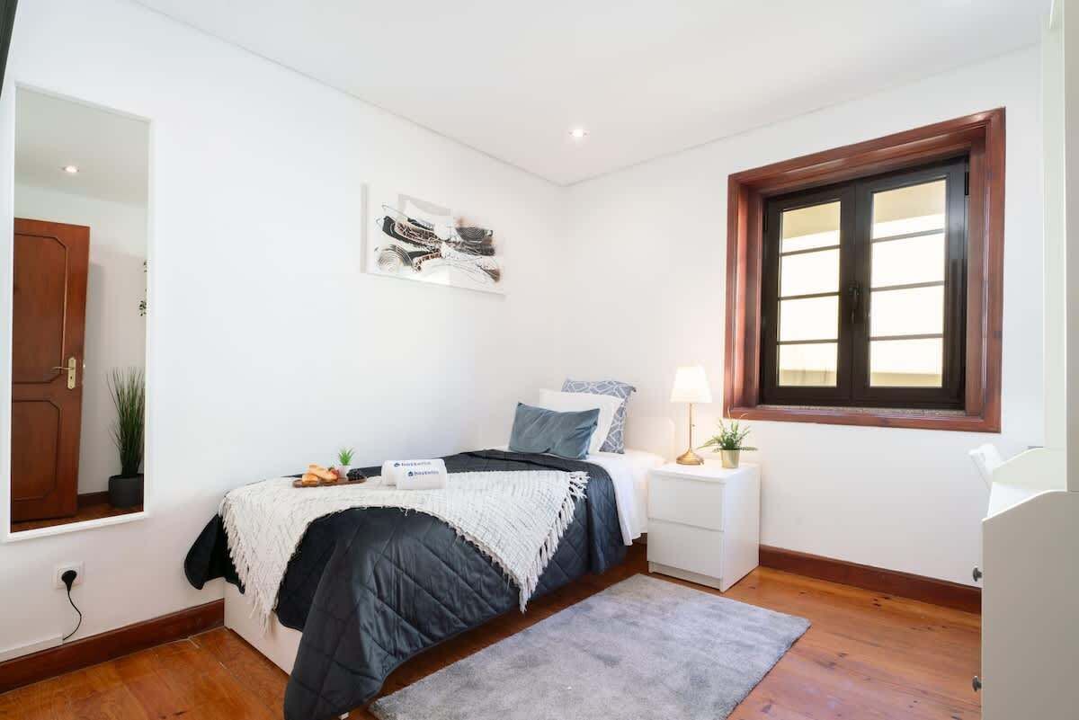 1 soverom, strykejern/-brett, reiseseng for barn og wi-fi