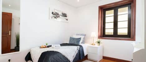 1 soverom, strykejern/-brett, reiseseng for barn og wi-fi