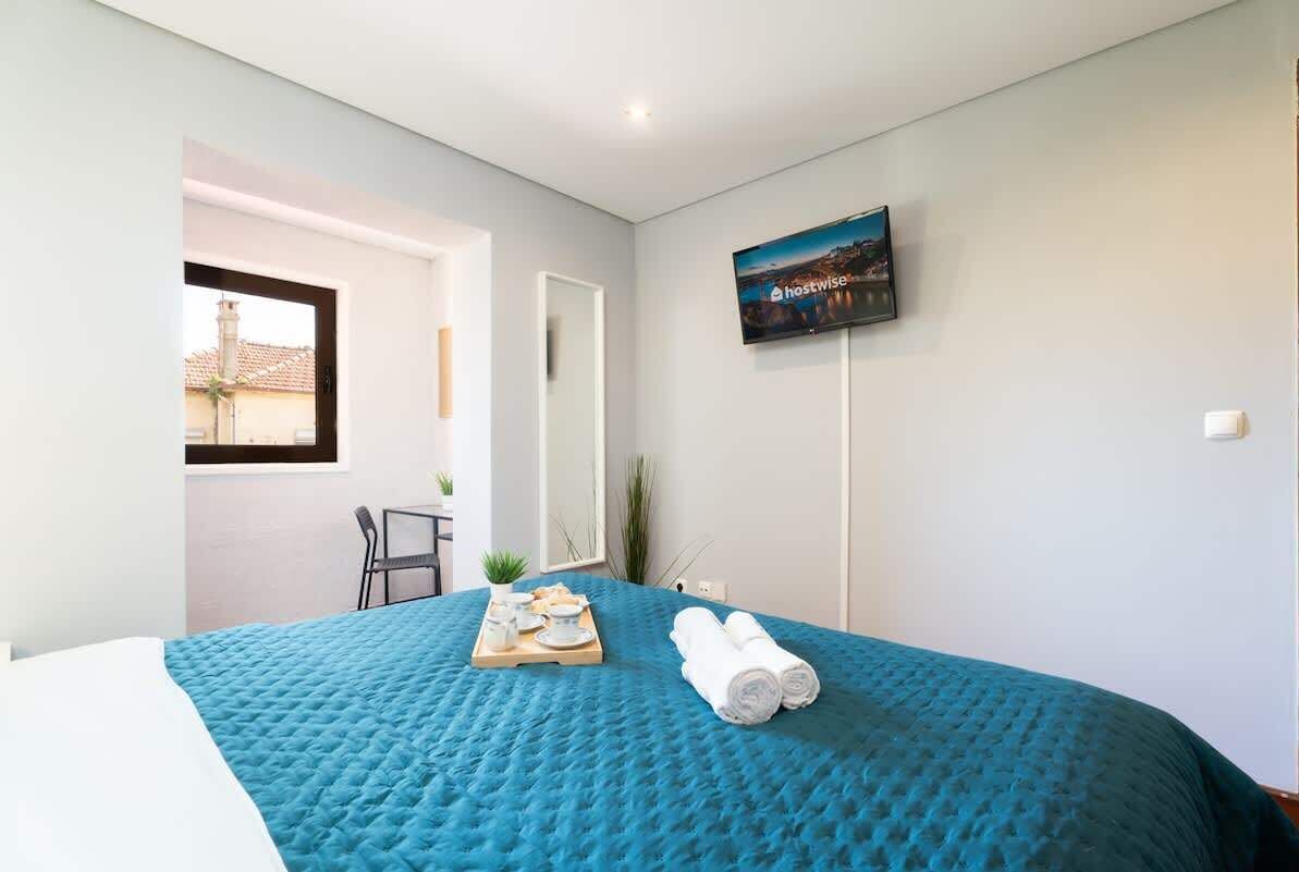 1 dormitorio, tabla de planchar con plancha, cuna de viaje y wifi