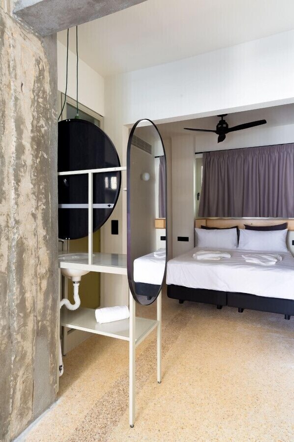 1 bedroom, iron/ironing board, free WiFi, bed sheets