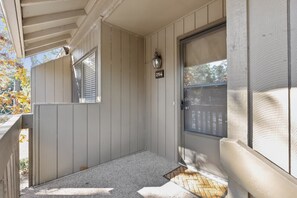 تفاصيل الفندق من الخارج