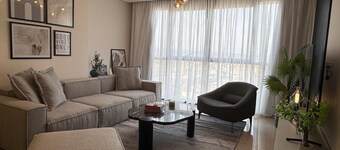 Mynt Stay zed west Residence