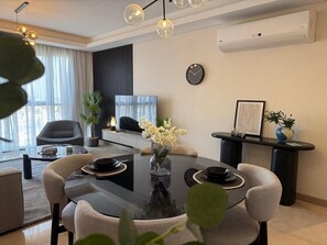 Căn hộ cơ bản, 3 phòng ngủ | Khu phòng khách