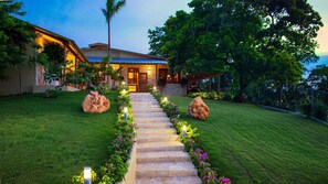 Jardines del alojamiento