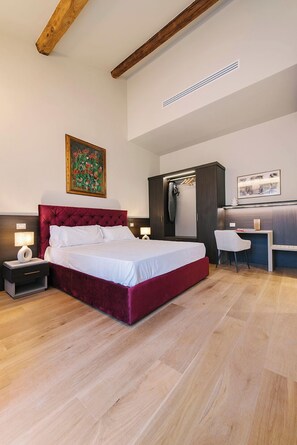 ห้องซูพีเรียสวีท, วิวเมือง | 2 ห้องนอน, ตู้นิรภัยในห้องพัก, โต๊ะทำงาน, พื้นที่ทำงานแบบใช้แล็ปท็อป