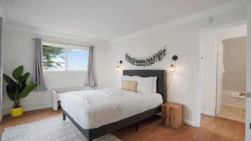 2 chambres, fer et planche à repasser, Wi-Fi, draps fournis