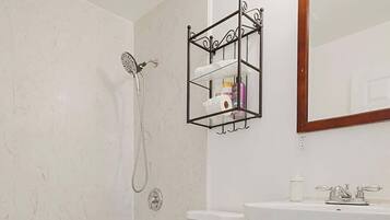 Douche, sèche-cheveux