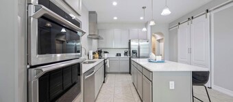 Luxury 3BR Townhome: Walk to Beach + Pool Access!