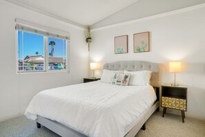 4 habitaciones, tabla de planchar con plancha y cuna de viaje